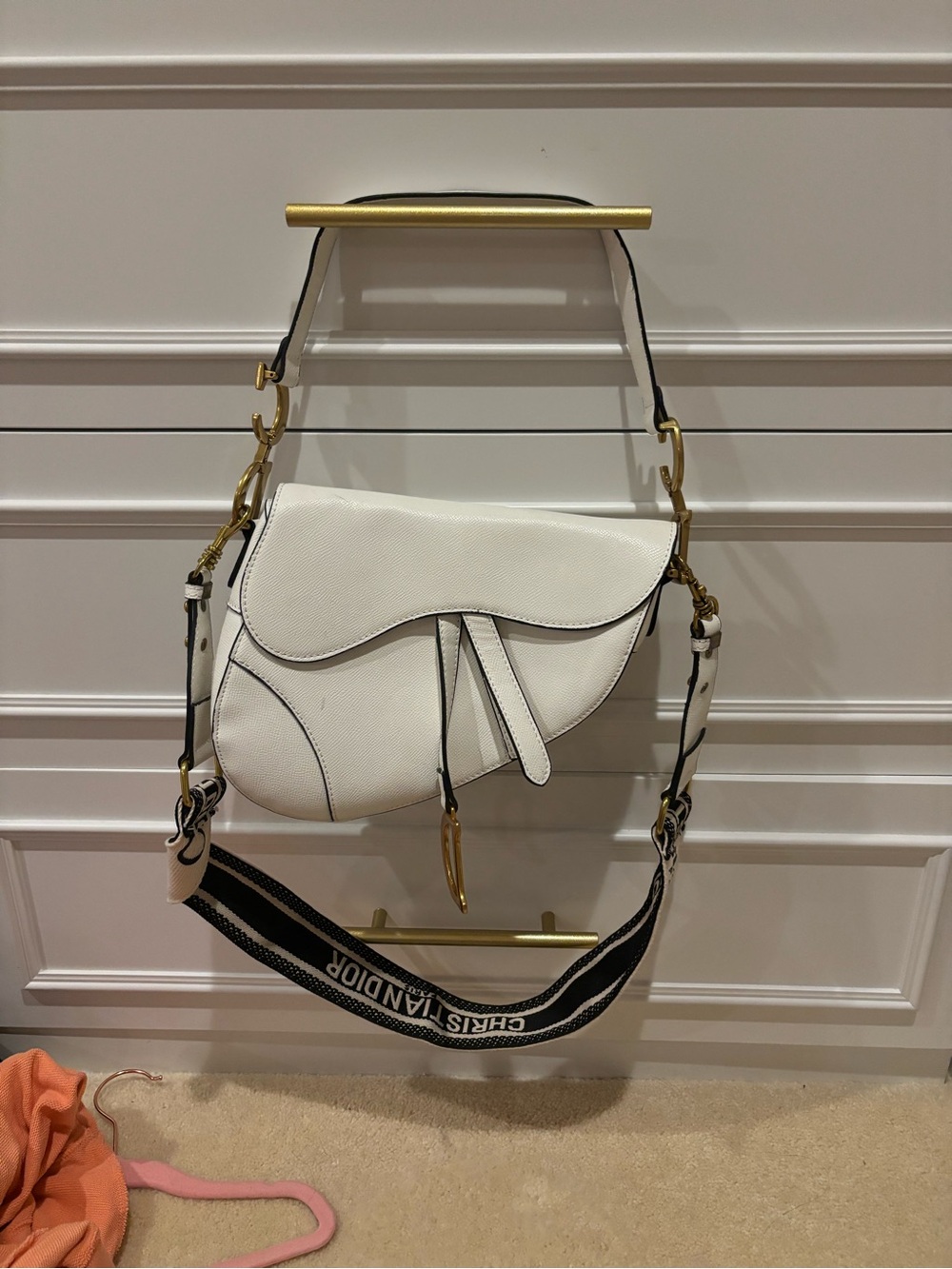 Source Unknown White Saddle Shoulder Bag with Black Trim and Gold Hardware